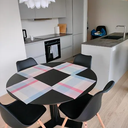 Ny Bolig I Gronne Omgivelser. *